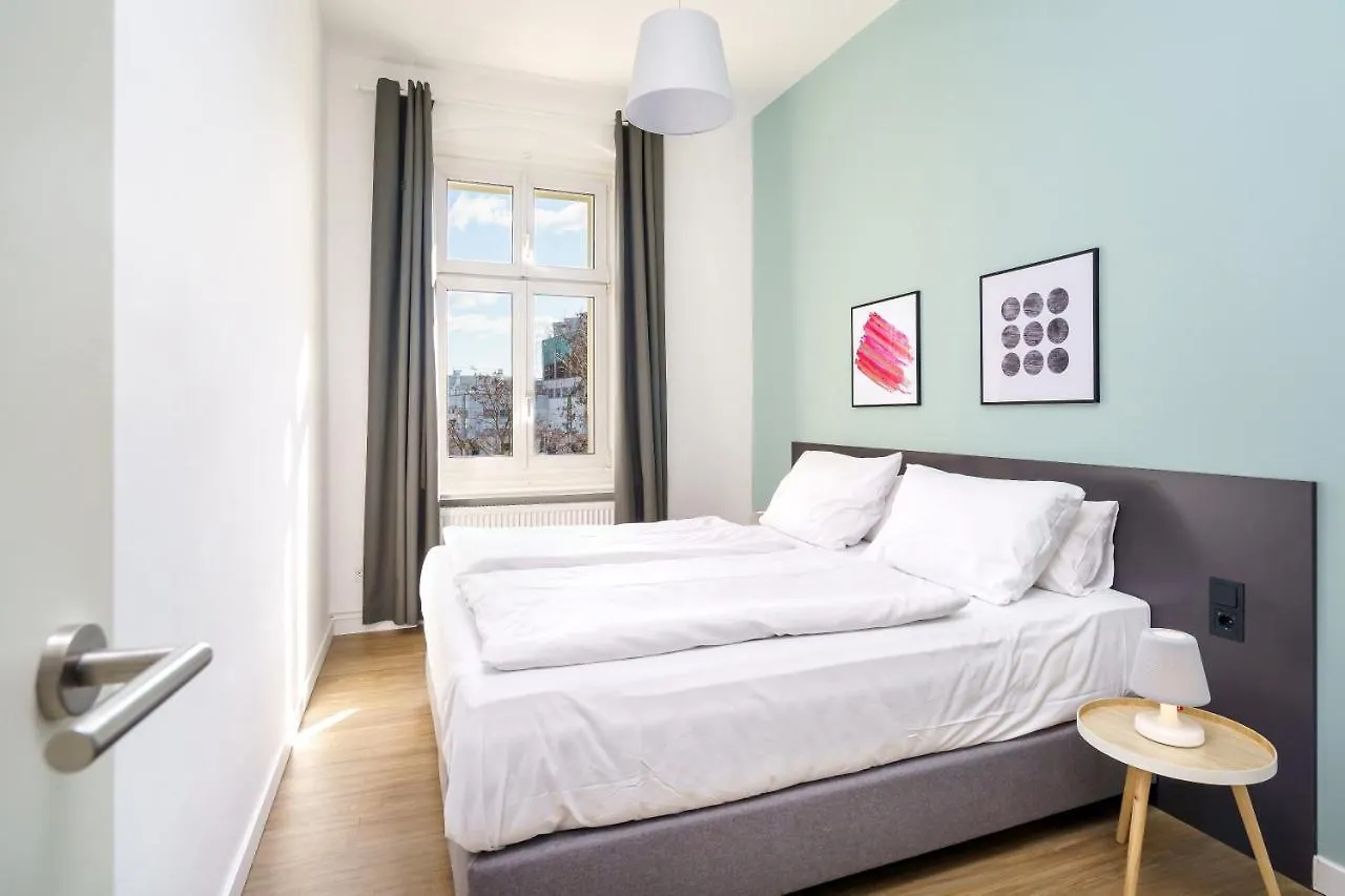 BENSIMON apartments Mitte/Wedding Berlin 4*,