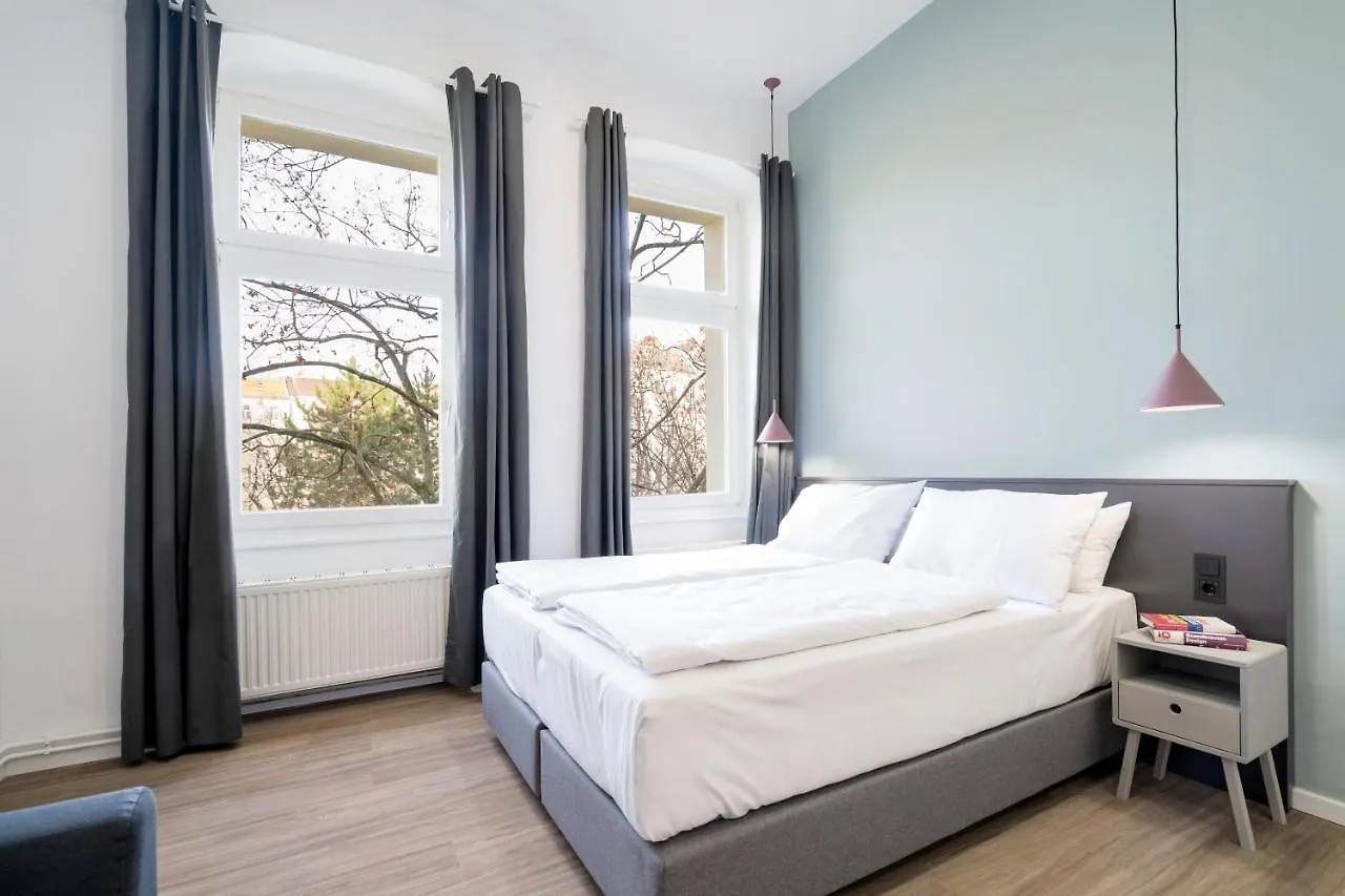 Bensimon Apartments Mitte/Wedding Berlin 4*,